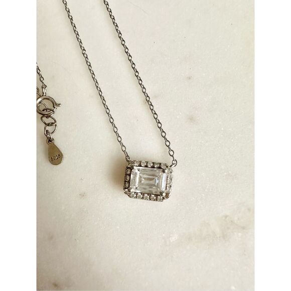 Emerald cut cubic zirconia statement necklace 925  - Picture 3 of 4